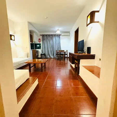 Nova T1 Rua Da Oura Apartman *