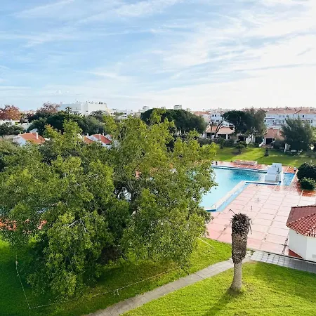 Nova T1 Rua Da Oura *