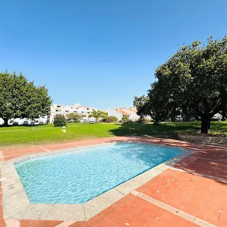 Nova T1 Rua Da Oura Lägenhet