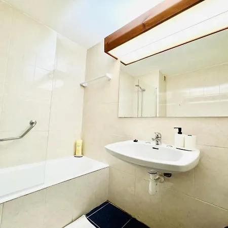 Nova T1 Rua Da Oura * Albufeira