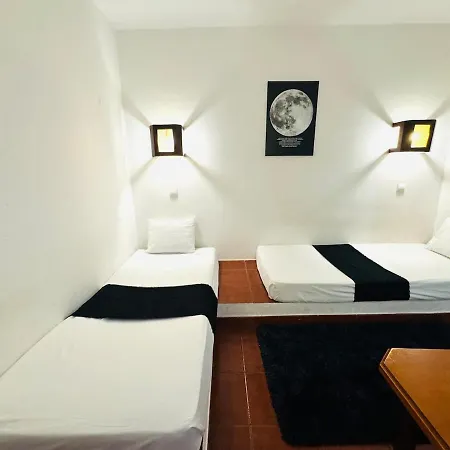 Nova T1 Rua Da Oura Apartment